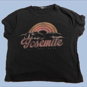 Yosemite National Park Women's Cropped
Tee Shirt Black with Orange Rainbow